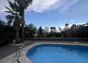 Piscina - Villa Via Alcide de Gasperi
 
23, Pedara - foto 4