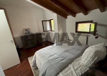 Camera / camera da letto - Villa Via Alcide de Gasperi
 
23, Pedara - foto 31