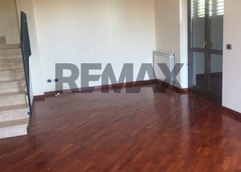 Stanza vuota - Villa Via Alcide de Gasperi
 
23, Pedara - foto 57