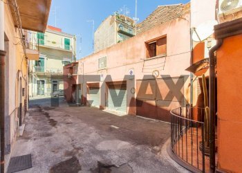 Edificio all\'aperto - Casa indipendente Vicolo Vassallo
 
3/B, Catania - foto 13