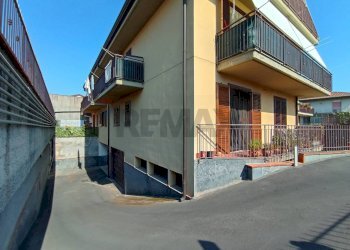 Edificio all\'aperto - Locale Commerciale via Garro
35, Tremestieri Etneo - foto 2