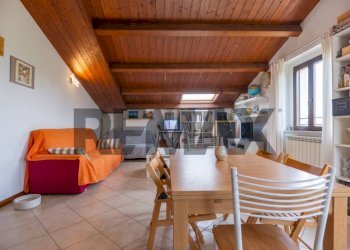 Sala da pranzo - Attico Via Roma
 
11, Santa Maria Imbaro - foto 1