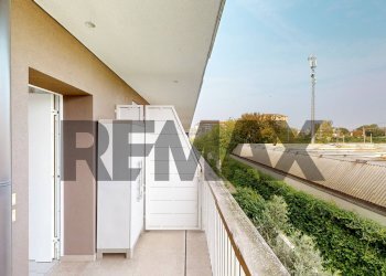 Balcone - Appartamento Via Marco Tullio Tirone
5, Milano - foto 8