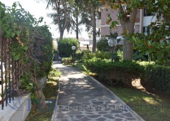 Foto 1 - Three-room apartment Via Mar Della Cina, Roma - photo 1