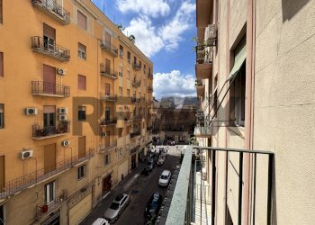 Edificio all\'aperto - Non-buildable land Via Maqueda
301, Palermo - photo 17