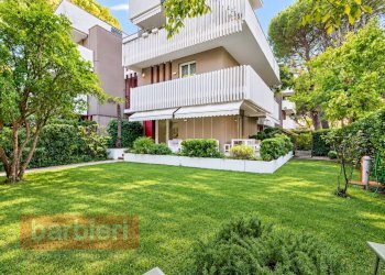 Foto 1 - Villa a Schiera viale due giugno
 
45, Cervia - foto 1