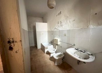 Bagno - Casa indipendente piazza Annibale Casolo, Somma Lombardo - foto 17
