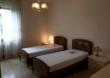 Camera da letto - Three-room apartment viale Alberto Pasini, 10, Parma (neighborhood Pablo) - photo 11
