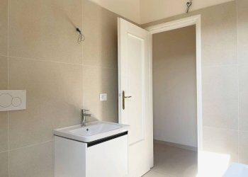 Bagno - Quadrilocale corso Duca degli Abruzzi, 4, Torino (zona Crocetta) - foto 21