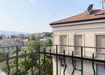 Balcone - Quadrilocale corso Duca degli Abruzzi, 4, Torino (zona Crocetta) - foto 27