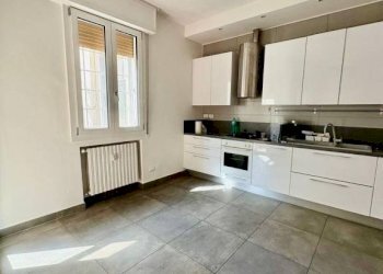Soggiorno - Appartamento via Massimo Gorki, Bologna (zona Corticella) - foto 5