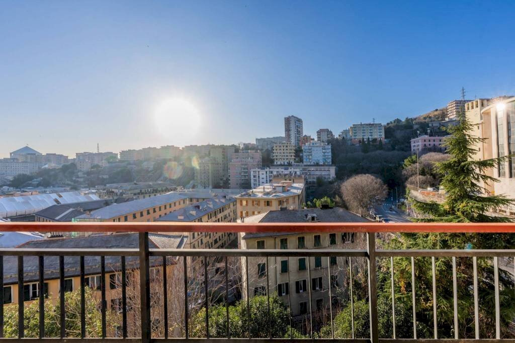Vista - Trilocale via Bologna, 3, Genova (zona San Teodoro) - foto 3