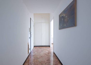 Corridoio - Trilocale via Bologna, 3, Genova (zona San Teodoro) - foto 18