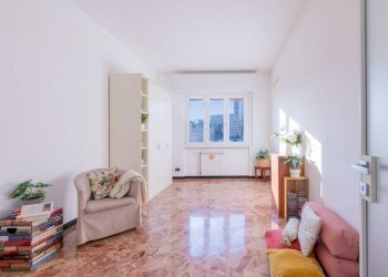 Camera da letto - Trilocale via Bologna, 3, Genova (zona San Teodoro) - foto 19