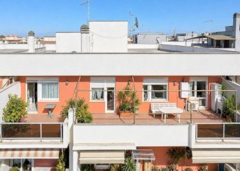 Facciata - Attico via delle Azzorre, Roma (zona Lido di Ostia) - foto 2