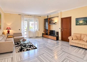 Salone - Attico via delle Azzorre, Roma (zona Lido di Ostia) - foto 6
