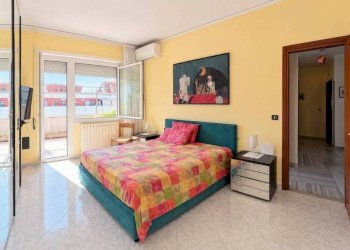 Camera da letto - Attico via delle Azzorre, Roma (zona Lido di Ostia) - foto 14