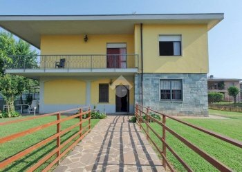 Villa Via Giuseppe di Vittorio, Cassano d'Adda - foto 1