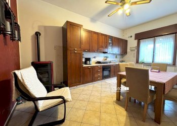 Cucina - Appartamento Via Stradone 82, Torri di Quartesolo - foto 1