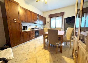 Cucina - Appartamento Via Stradone 82, Torri di Quartesolo - foto 3