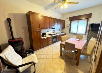 Cucina - Appartamento Via Stradone 82, Torri di Quartesolo - foto 4