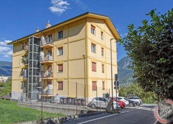 Appartamento Regione Brenloz n.10, Aosta - foto 2