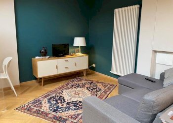 SOGGIORNO - Appartamento VIA CASTIGLIONE, Bologna (zona Centro Storico) - foto 4