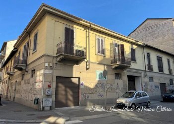 Box Via Parma 69, Torino (neighborhood Regio Parco) - photo 1