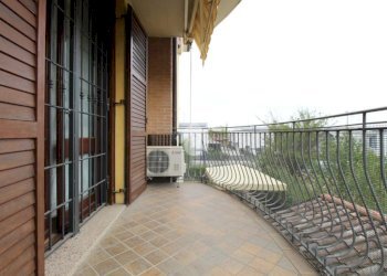 Appartamento Via A. Caponnetto, Casalgrande - foto 2
