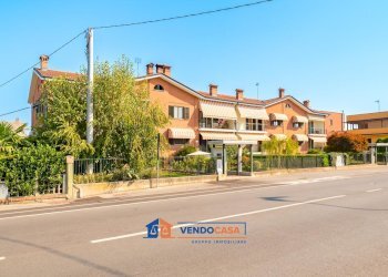 Four-room apartment Cavallermaggiore - photo 30