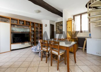 Sala da pranzo - Trilocale Via Delli Casati
 
2, Agrate Brianza - foto 3