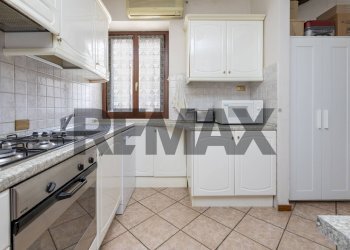 Cucina - Trilocale Via Delli Casati
 
2, Agrate Brianza - foto 5