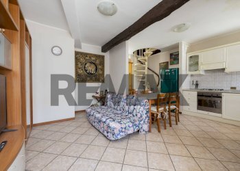 Sala da pranzo - Trilocale Via Delli Casati
 
2, Agrate Brianza - foto 8