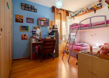 Camera / camera da letto - Trilocale vicolo Montello
 
8, Rho - foto 7