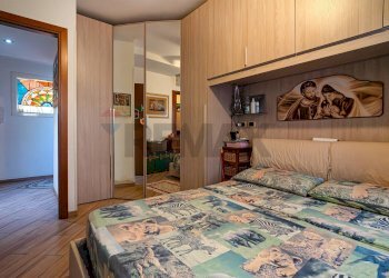 Camera / camera da letto - Trilocale vicolo Montello
 
8, Rho - foto 15