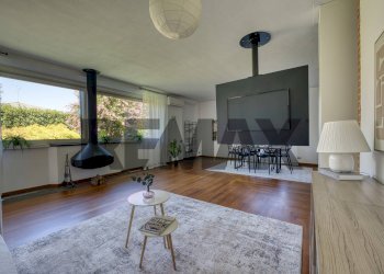 Soggiorno - Villa Via 20 settembre
 
18, Cirimido - foto 1