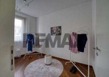 Camera / camera da letto - Villa Via 20 settembre
 
18, Cirimido - foto 24
