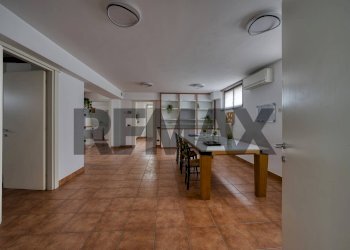 Sala da pranzo - Villa Via 20 settembre
 
18, Cirimido - foto 46