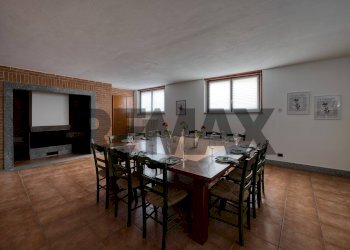 Sala da pranzo - Villa Via 20 settembre
 
18, Cirimido - foto 52