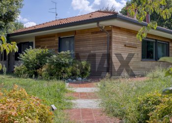 Casa all\'aperto - Villa Via 20 settembre
 
18, Cirimido - foto 68