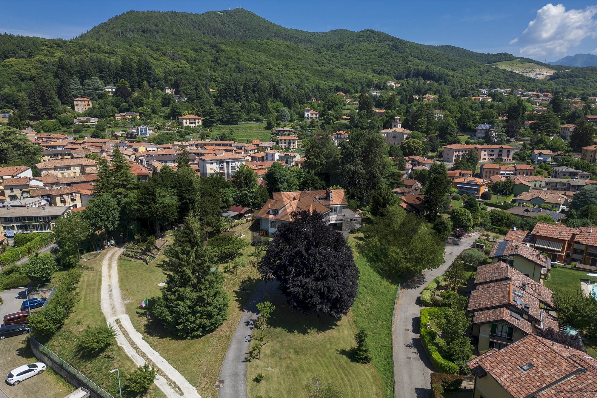 Vista delle montagne - Villa Via Carlo Maria Piazza
1, Viggiù - photo 2