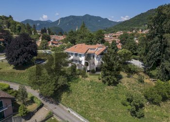 Vista delle montagne - Villa Via Carlo Maria Piazza
 
1, Viggiù - foto 1