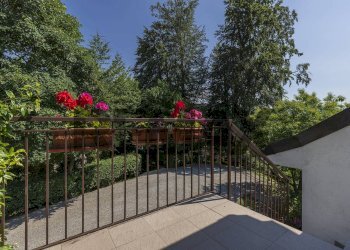 Terrazza - Villa Via Carlo Maria Piazza
 
1, Viggiù - foto 16