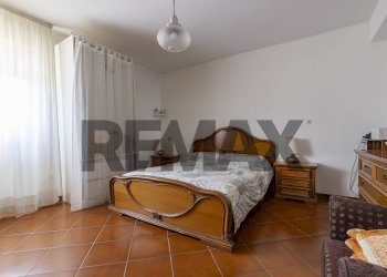 Camera / camera da letto - Villa Via Carlo Maria Piazza
 
1, Viggiù - foto 20