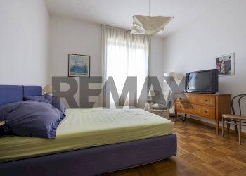 Camera / camera da letto - Villa Via Carlo Maria Piazza
 
1, Viggiù - foto 29