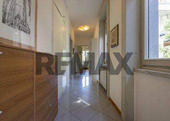 Hall / corridoio - Villa Via Carlo Maria Piazza
 
1, Viggiù - foto 30
