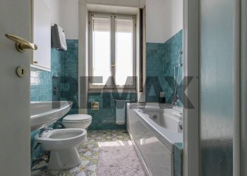 Bagno - Villa Via Carlo Maria Piazza
 
1, Viggiù - foto 32