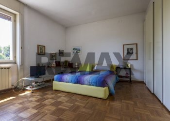 Camera / camera da letto - Villa Via Carlo Maria Piazza
 
1, Viggiù - foto 33