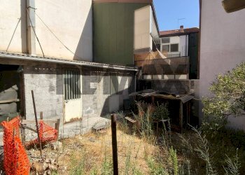 Edificio all\'aperto - Quadrilocale Via Alessandro Manzoni
 
22/24, Misterbianco - foto 16