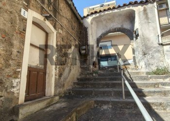 Casa all\'aperto - Quadrilocale Via Alessandro Manzoni
 
22/24, Misterbianco - foto 23